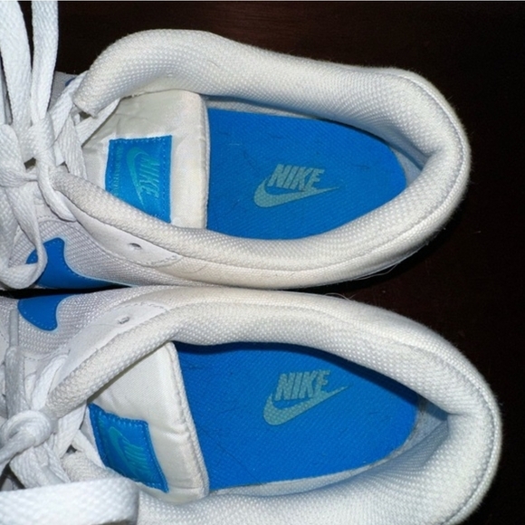 Nike Sneakers - Picture 5 of 8